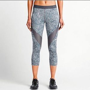 Nike Pro Hypercool Tidal Drift Capri leggings